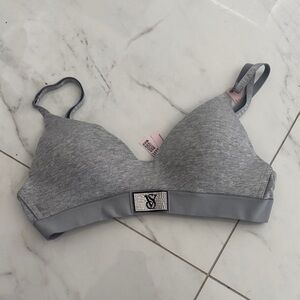 Victoria's Secret Light Gray Padded Wireless Bra with Logo Accent